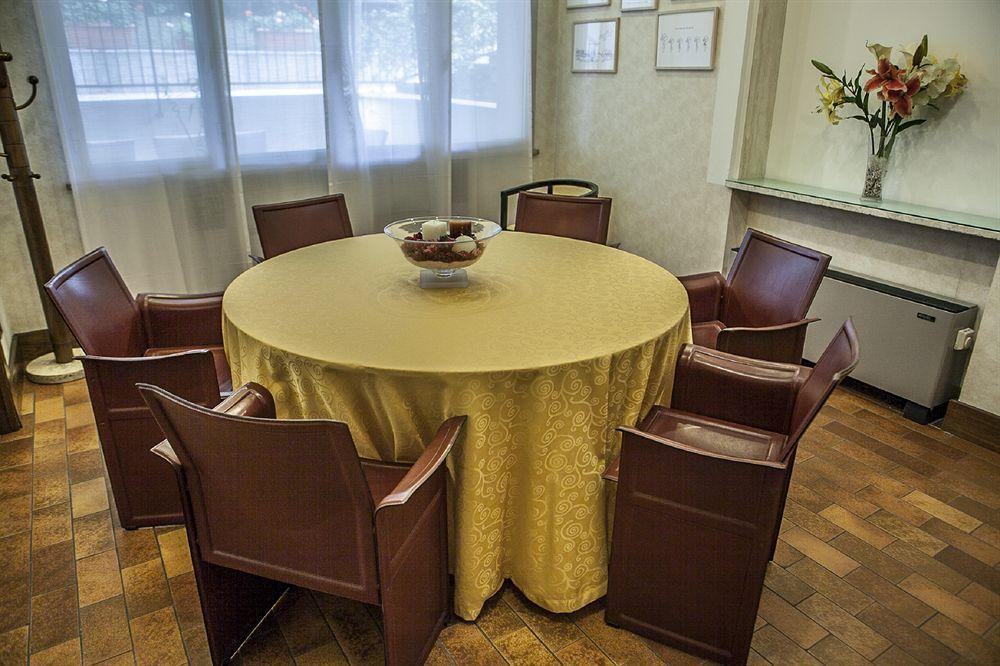 Jet Hotel, Sure Hotel Collection By Best Western Gallarate Ngoại thất bức ảnh